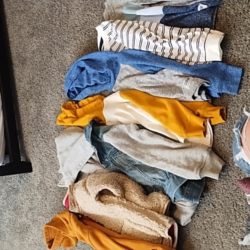 7 little boy shirts size 4T and 4.